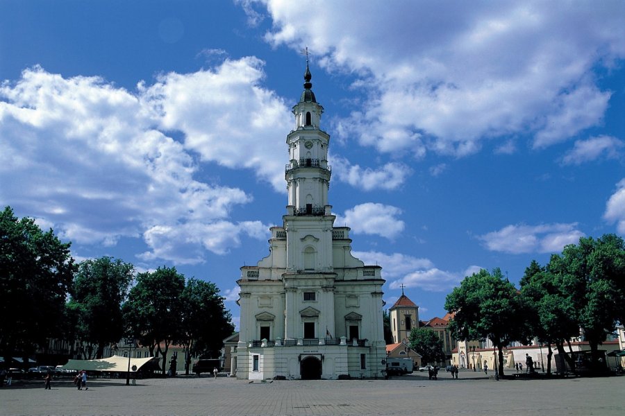 Hôtel de ville de Kaunas sur la place Rotušės. S.Nicolas - Iconotec
