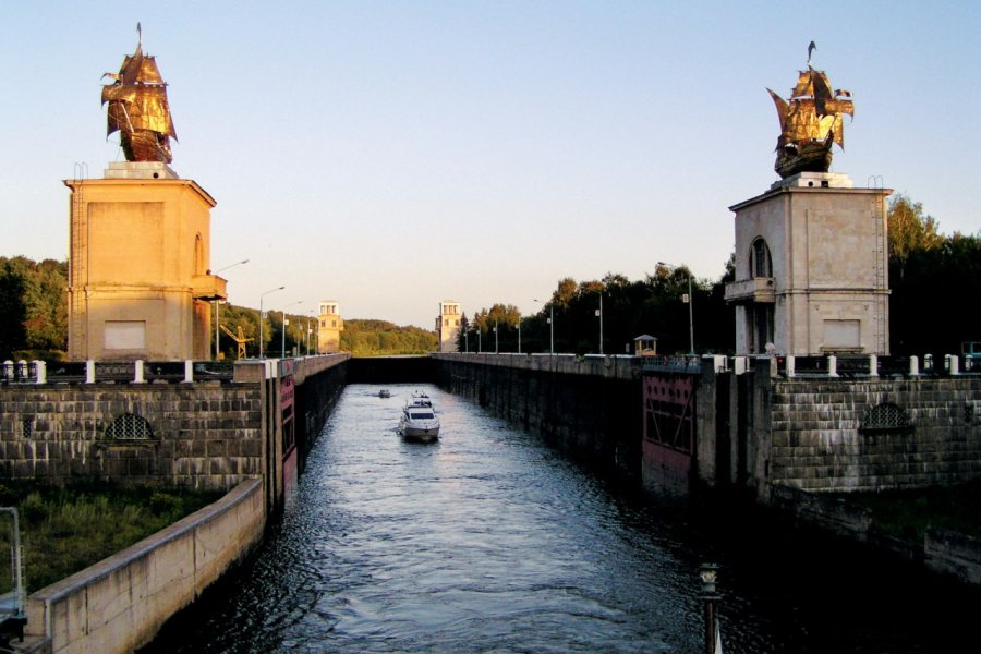 Écluse du canal Moscou-Volga. Stéphan SZEREMETA