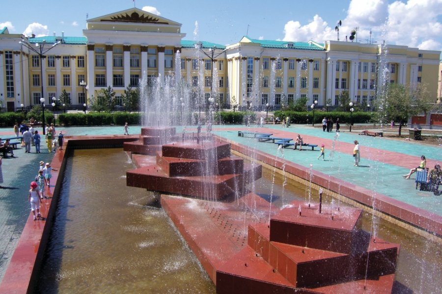 La place Lénine et ses fontaines Stéphan SZEREMETA