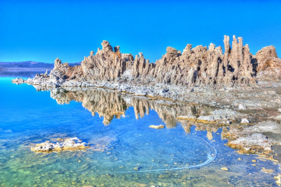 Mono Lake. Mariusz S. Jurgielewicz / Shutterstock.com