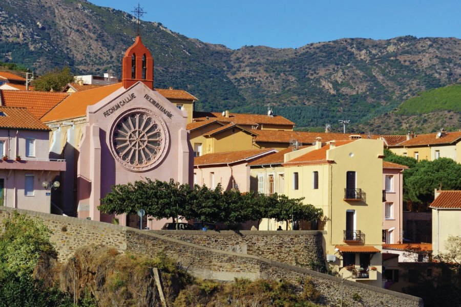 Cerbère, village de la côte Vermeille. Vilainecrevette - iStockphoto