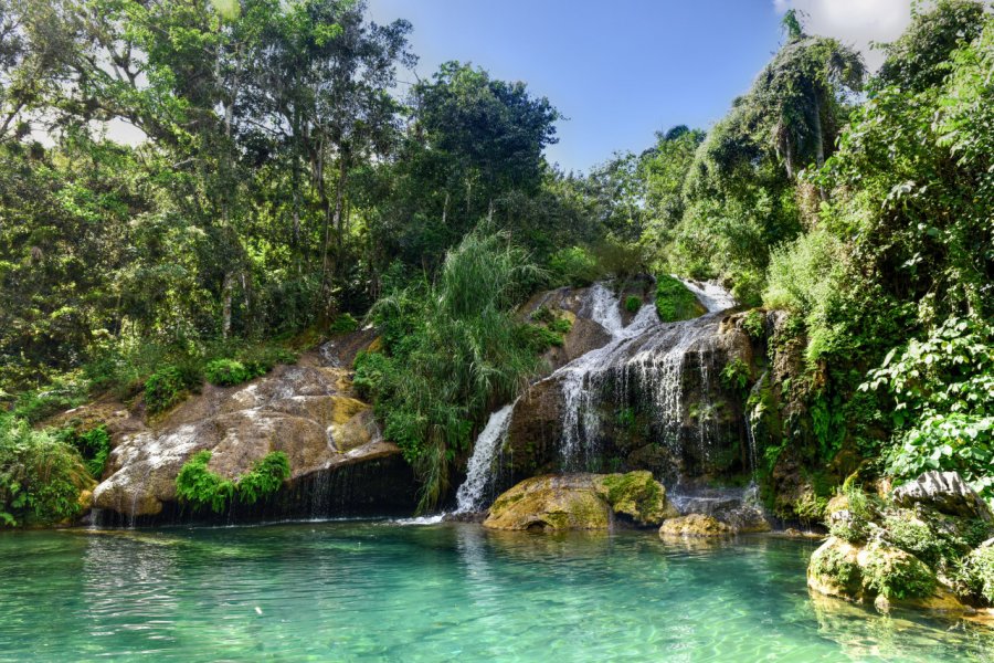 Cascades El Nicho, Topes de Collantes. islavicek - Shutterstock.com