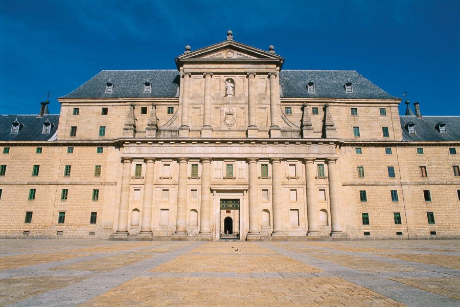 Entrée principale d'El Real Monasterio de San Lorenzo del Escorial. Author's Image