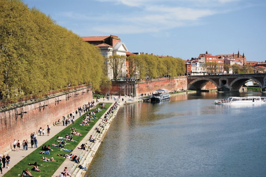 Les quais de la Daurade Yvann K - Fotolia