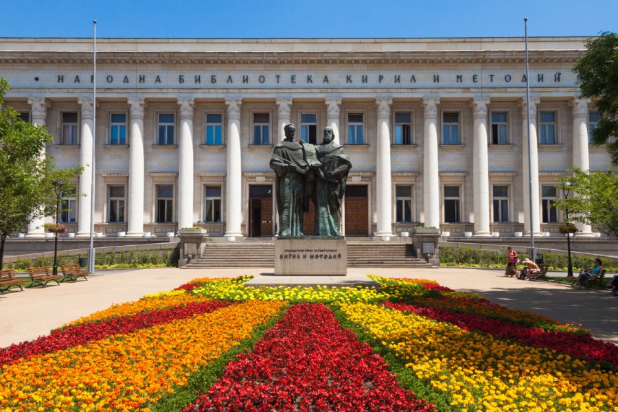 Bibliothèque nationale Saints-Cyrille-et-Méthode. Nickolay Stanev - Shutterstock.com