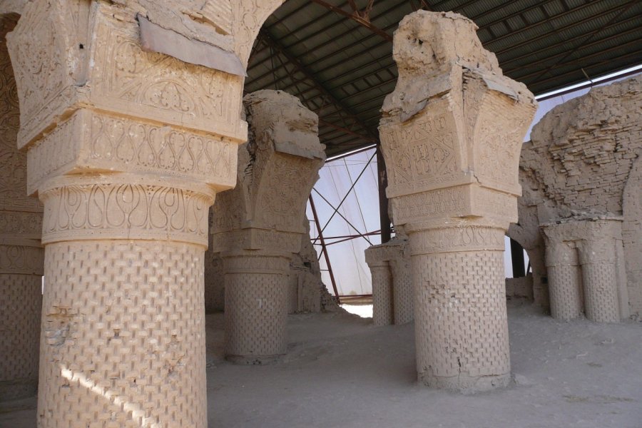 Vestiges de la mosquée d'Hadji Piyada, datant du IXe siècle. Constance de Bonnaventure