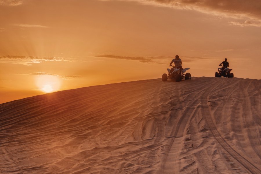 Quad dans le désert qatari. Rajaraman Arumugam - iStockphoto.com