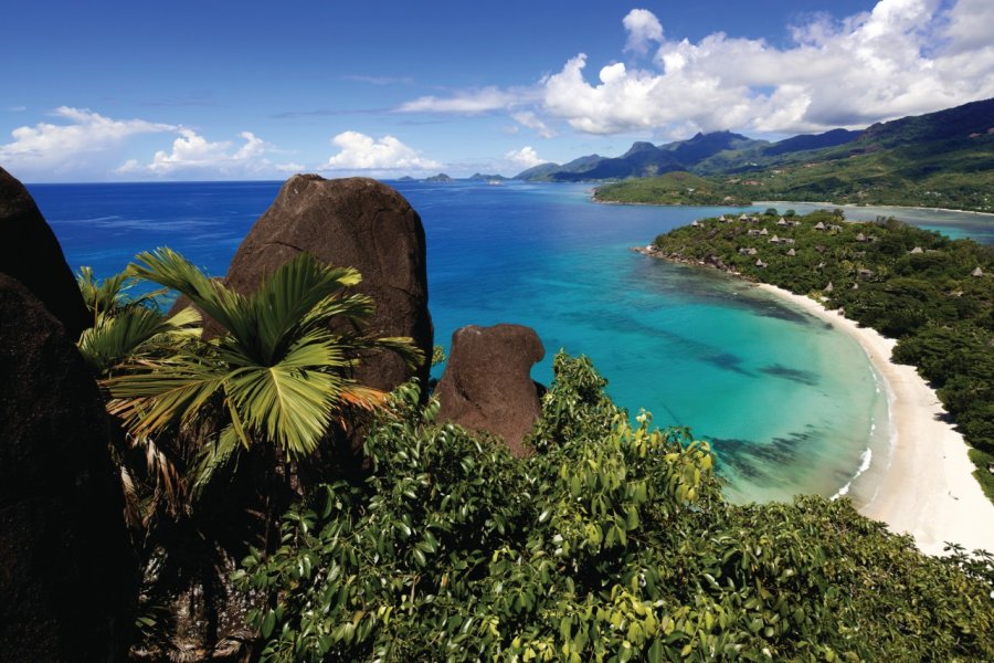 Anse Louis. Barbara & Hartmut Röder - Office du tourisme des Seychelles