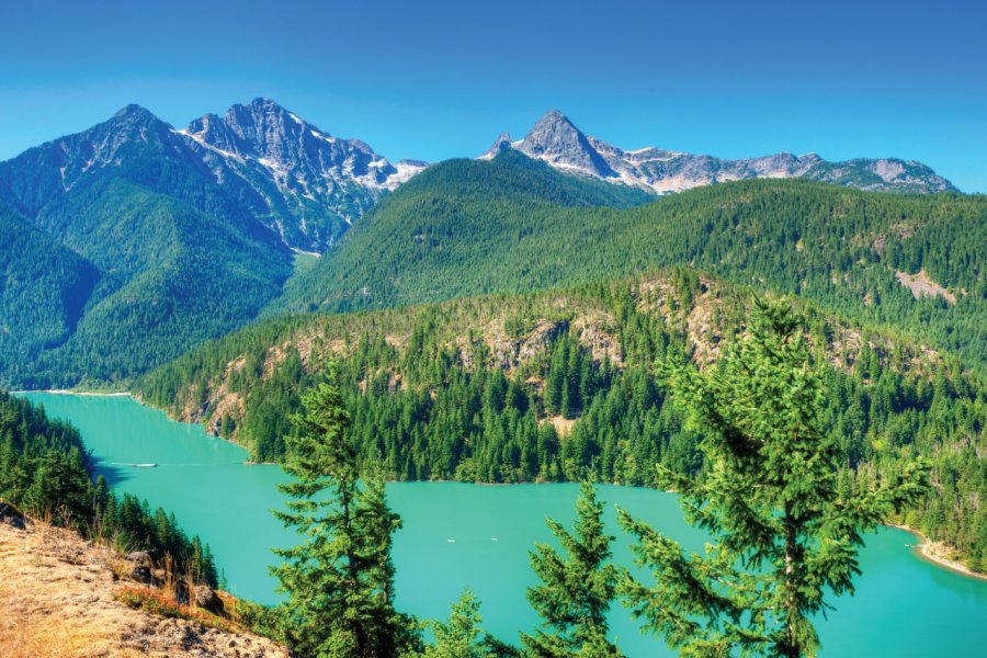 Diablo Lake, North Cascades National Park. tonda - iStockphoto