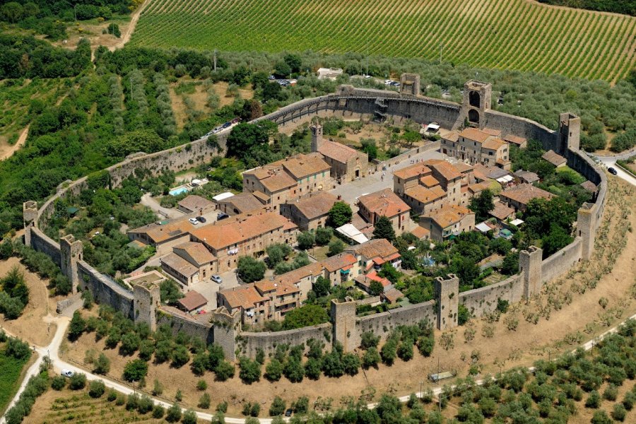 Monteriggioni. Stefano Marinari / Shutterstock.com