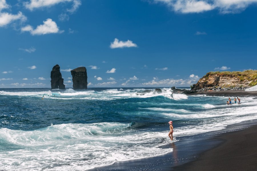 Sur la plage de Mosteiros. Nessa Gnatoush - Shutterstock.com