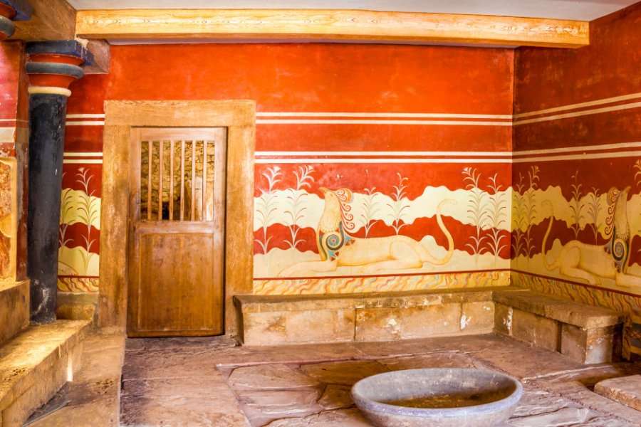 Salle du trône, palais de Cnossos. Anton Chygarev - Shutterstock.com