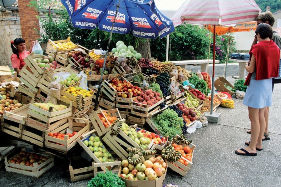 Étal de fruits et légumes de Korčula. Author's Image