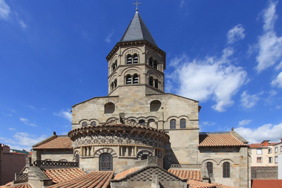 Notre-Dame-du-Port à Clermont-Ferrand. Didier Doceux  - stock.adobe.com