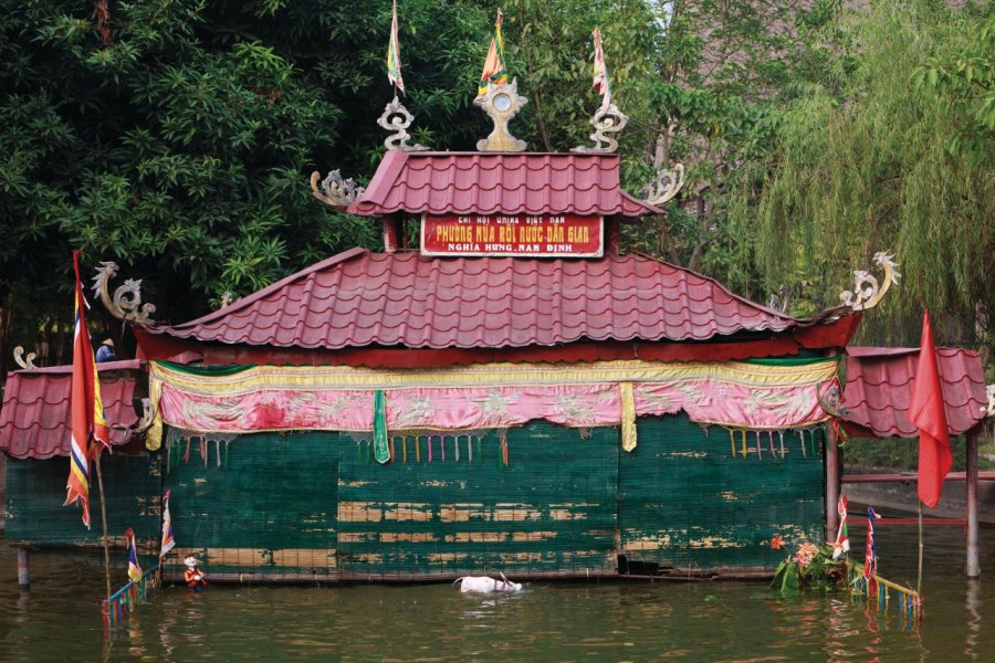 Water Puppet Theater. Philippe GUERSAN - Author's Image