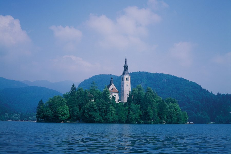 L'église sur l'île du lac de Bled. Stéphane Maréchal - Iconotec