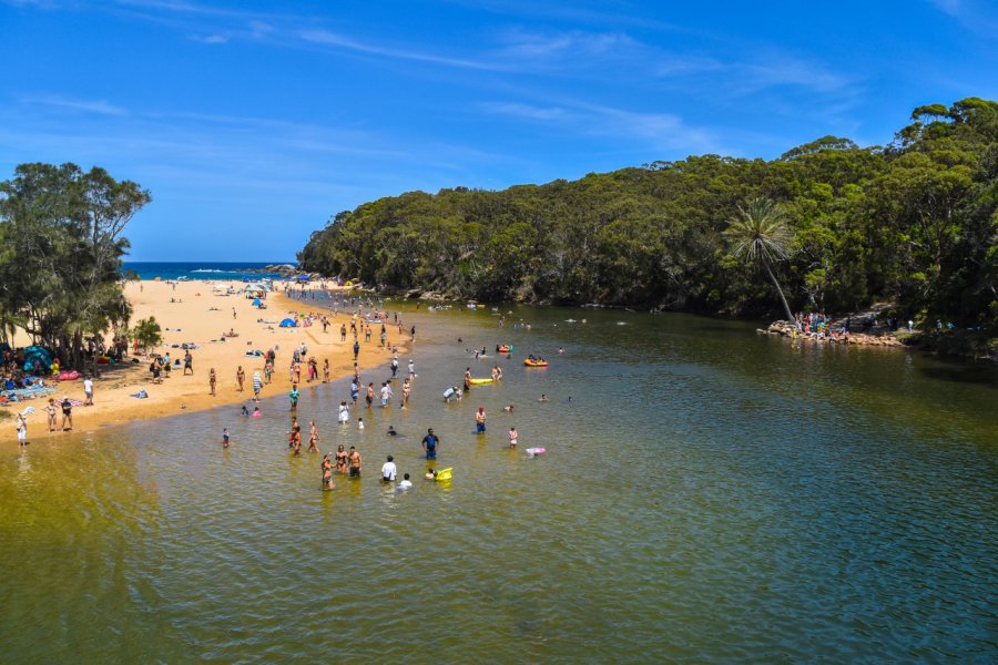 Wattamolla Beach, Royal National Park. frenchiestravel - Shutterstock.com