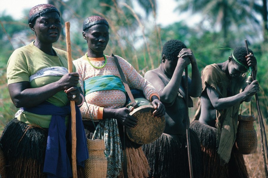 Femmes en deuil. Ismaël Schwartz - Iconotec