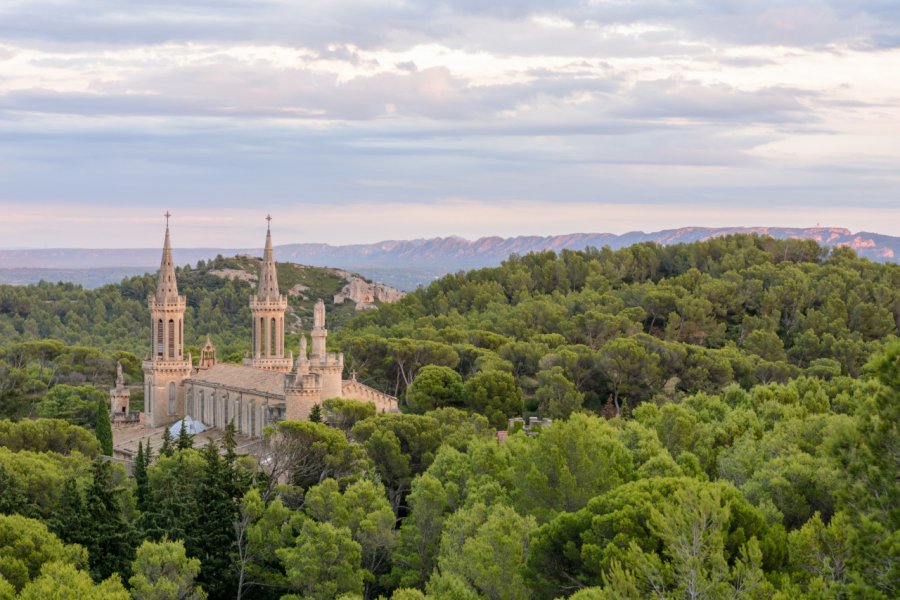 Abbaye Saint-Michel-de-Frigolet. Images01 - Shutterstock.com