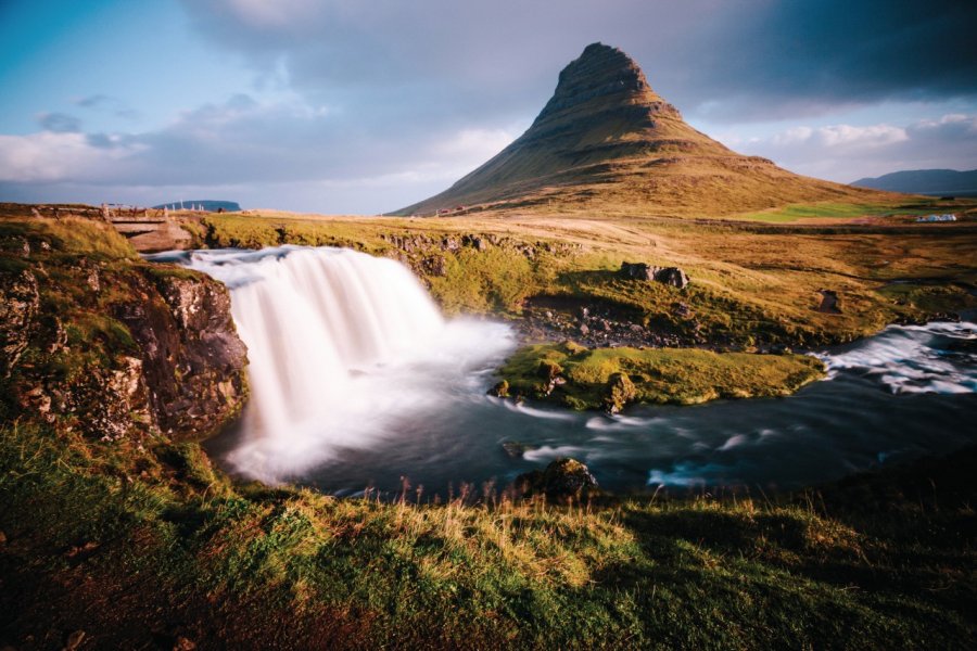 Chutes d'eau dans le Parc national de Snaefellsjökull. Urbancow - iStockphoto