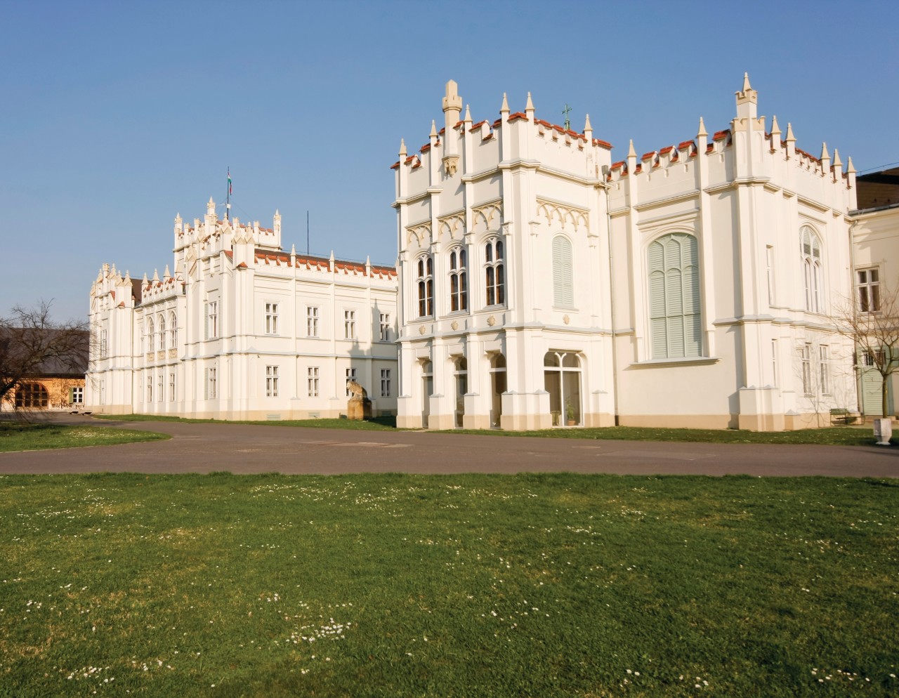Château des Brunswick, musée Beethoven.
