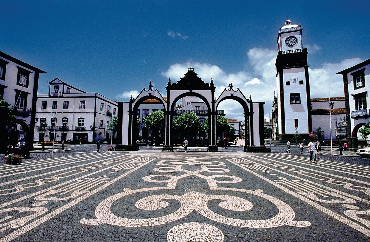 View of the Mullah da Cidade of Ponta Delgada.