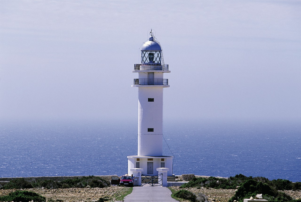 Phare du cap de Barbaria.