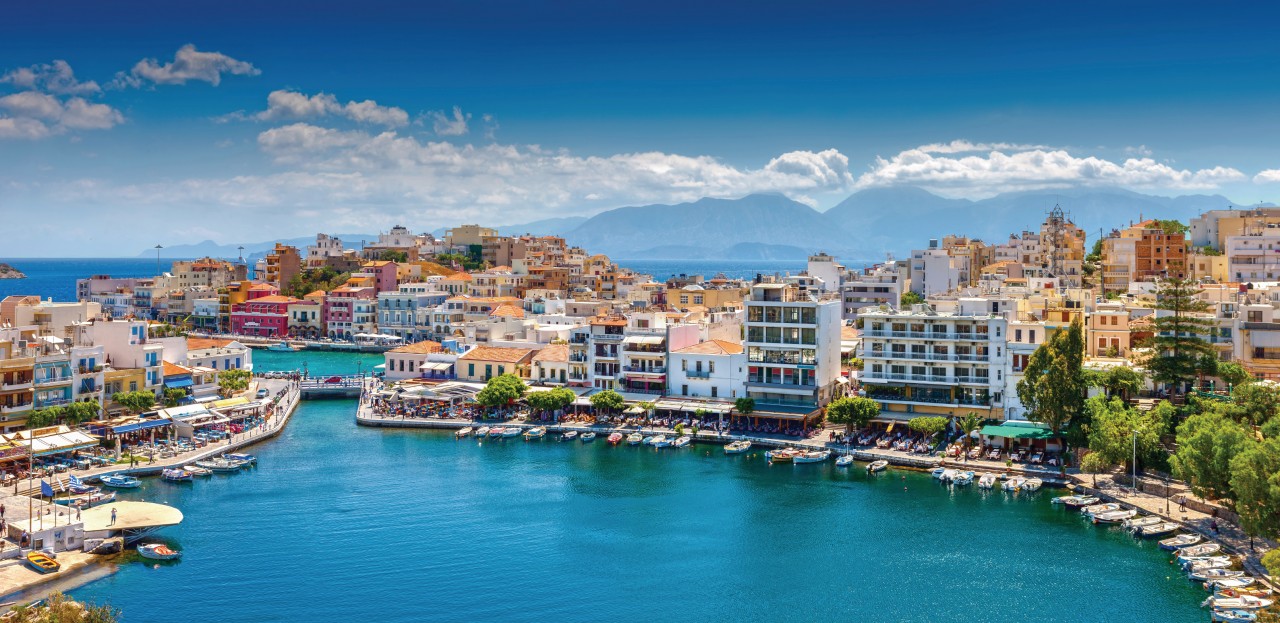 L'activité touristique se concentre autour du lac d'Agios Nikolaos.