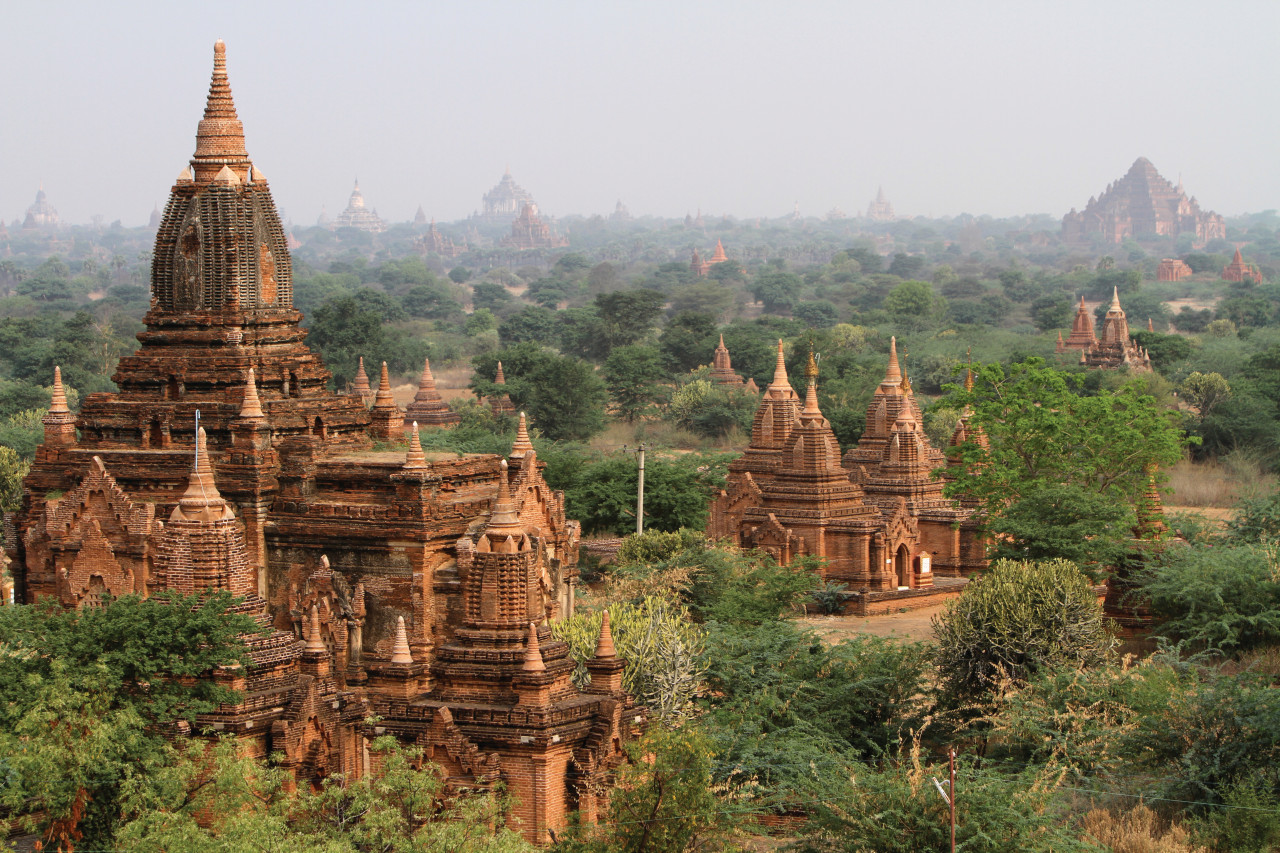 Le site de Bagan constitué de quelque 2000 fondations religieuses étendues sur plus de 40 km2.