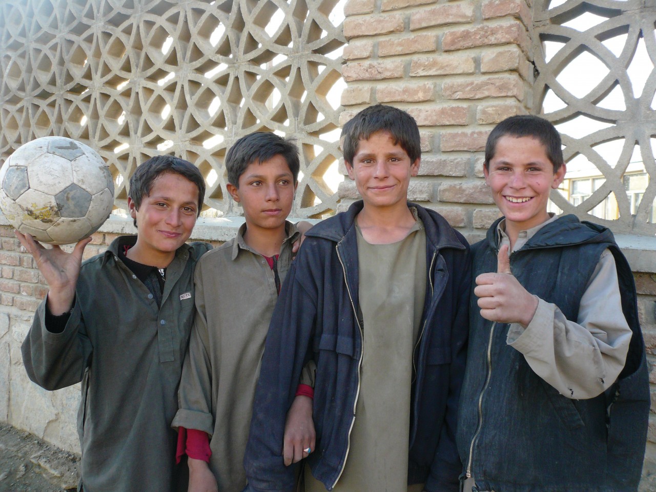 Enfants afghans.