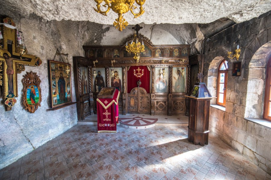 MONASTÈRE TROGLODYTIQUE DE BASARBOVO