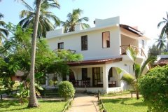 FLAME TREE COTTAGES