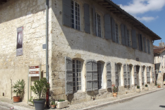 LA DEMEURE