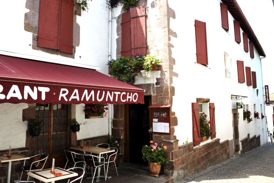 HÔTELRESTAURANT RAMUNTCHO Hôtel SaintJeanPieddePort (64220) HÔTELRESTAURANT RAMUNTCHO Hôtel SaintJeanPieddePort (64220)
