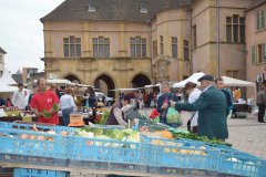 LES MARCHÉS PAYSANS