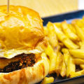 HARDWOOD BAR BURGER