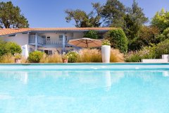 VILLA ETCHEBRI