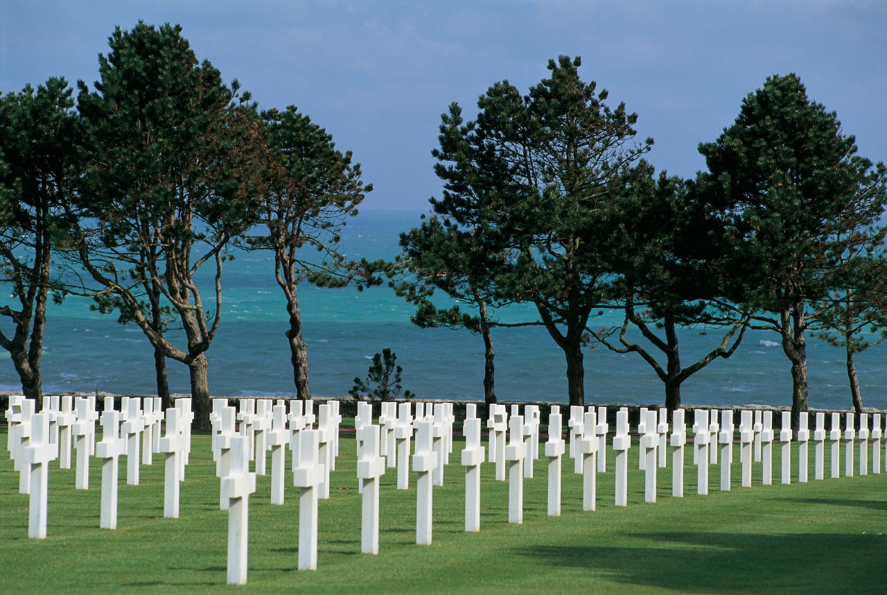 CIMETIÈRE AMÉRICAIN DE NORMANDIE (© CIMETIÈRE AMÉRICAIN DE NORMANDIE))