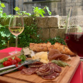 TERRES DE RAISIN - CAVE & CANTINE
