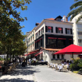 LE ROYALTY -BAR & RESTAURANT-
