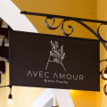 AVEC AMOUR