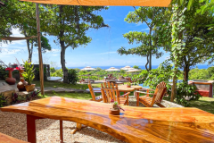 Nakabalo Guesthouse & Restaurant