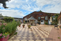 LA CLAIRE FONTAINE