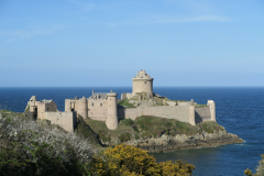CHÂTEAU DE LA ROCHE GOYON - FORT LA LATTE