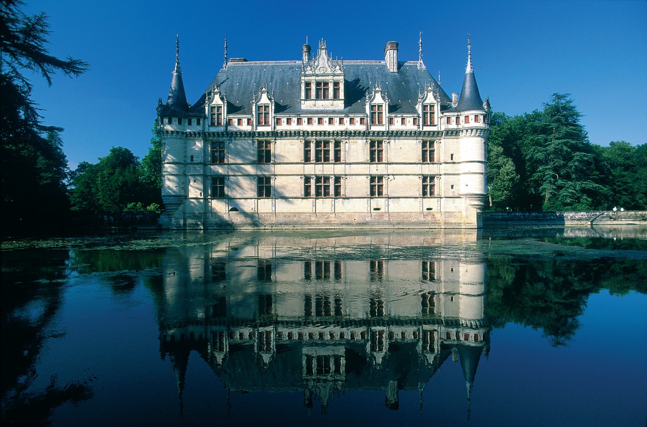 CHÂTEAU D'AZAY-LE-RIDEAU (© CHÂTEAU D'AZAY-LE-RIDEAU))