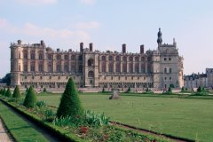CHÂTEAU ROYAL - MUSÉE D'ARCHÉOLOGIE NATIONALE