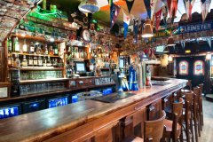 THE QUAY'S IRISH PUB
