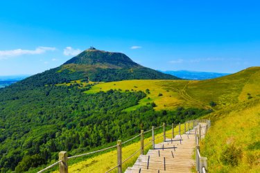 PARC NATUREL DES VOLCANS D'AUVERGNE (© PARC NATUREL DES VOLCANS D'AUVERGNE)