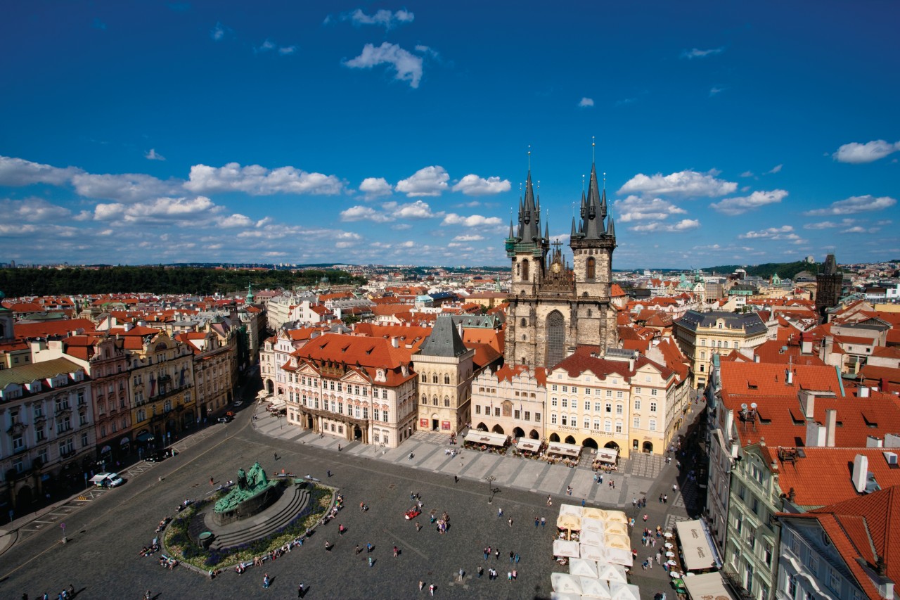 PLACE DE LA VIEILLE VILLE (STAROMĚSTSKÉ NÁMĚSTÍ) (© PLACE DE LA VIEILLE VILLE (STAROMĚSTSKÉ NÁMĚSTÍ)))