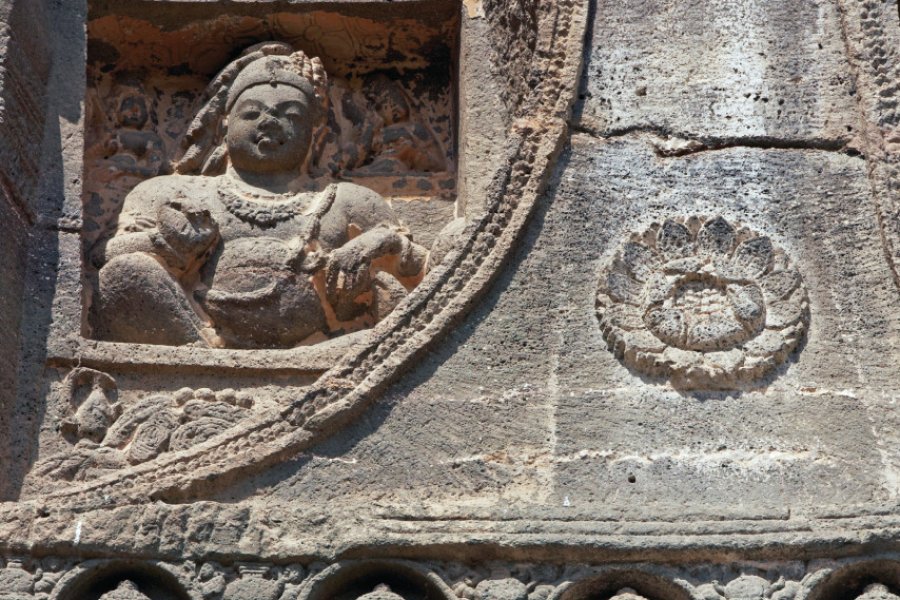 AJANTA CAVES (GROTTES D'AJANTA)